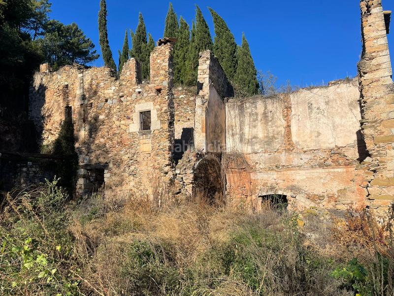 Foto 9bdb1e70-2cfd-410a-93f8-71f5d791cae9. Casa pareada masía en ruinas con anteproyecto realizado en Sant Julià de Ramis