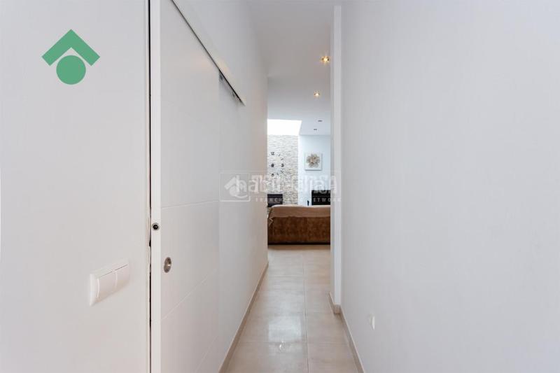 Foto 43d03a75-b85a-4bfa-b831-d82cedacc648. Maison jumelée dans Centro Nerja