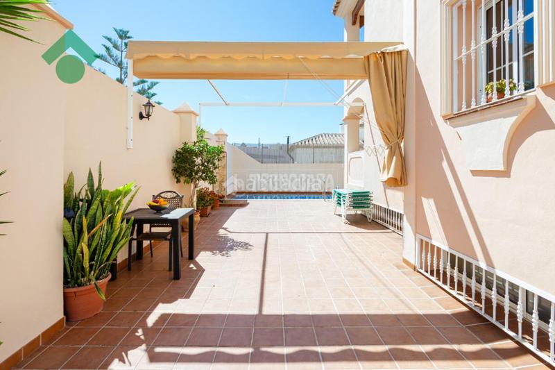 Foto 03e882b7-244c-4f23-a141-af2a74f23795. Casa bifamiliare con piscina in Almijara Nerja