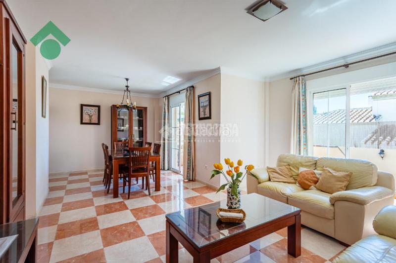 Foto 56d729a2-7d16-4abe-a9a3-f6ac850055a0. Casa bifamiliare con piscina in Almijara Nerja