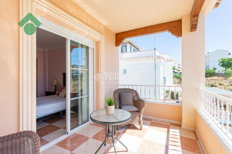Foto 5f34cd45-dcd3-4cb1-b514-3cf366519b1a. Casa bifamiliare con piscina in Almijara Nerja