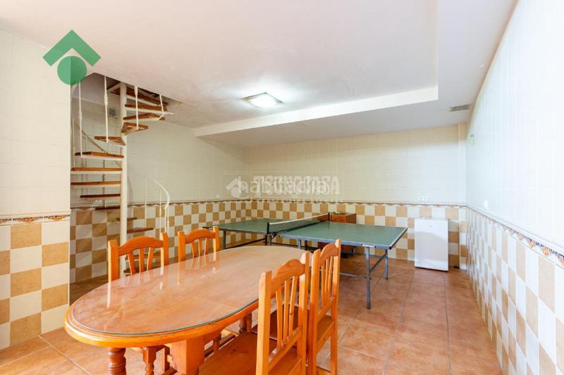 Foto 70051ea7-5b8d-4beb-b7f2-9ae0fbdf8e31. Casa bifamiliare con piscina in Almijara Nerja