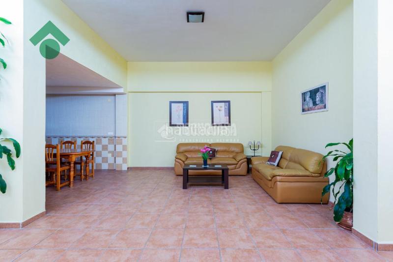 Foto b7dcf183-978c-4979-9fb3-804135cecb39. Casa bifamiliare con piscina in Almijara Nerja