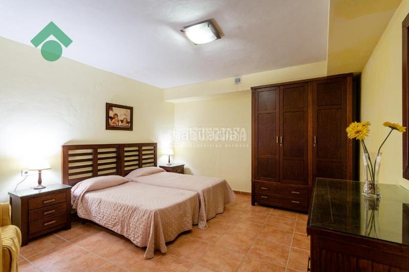 Foto cb3624a6-0a2d-4ab8-97df-1cb73ccdfb3d. Casa bifamiliare con piscina in Almijara Nerja