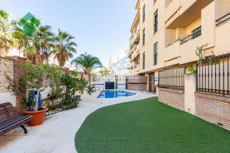 Foto 3e248eb4-8db3-4ba2-b0c3-7c4defa31f2b. Pis amb piscina a Chaparil - Torrecilla - Punta Lara Nerja