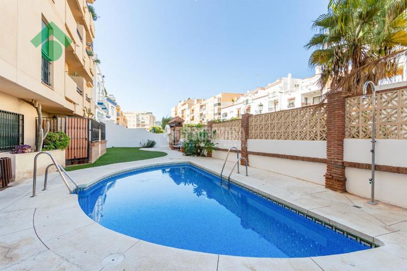 Foto 82312179-b139-4952-87ae-d2d5215b4c43. Pis amb piscina a Chaparil - Torrecilla - Punta Lara Nerja