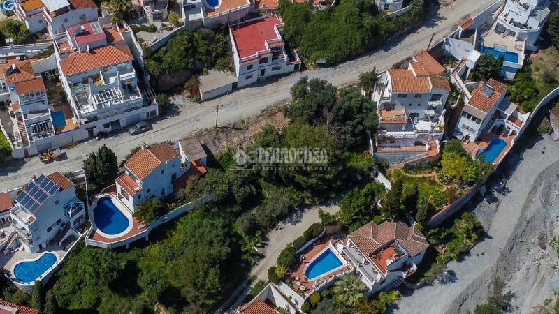 Foto b6bd8fc1-2f82-412a-8411-2677ad37a0cd. Terreny residencial a Burriana Nerja