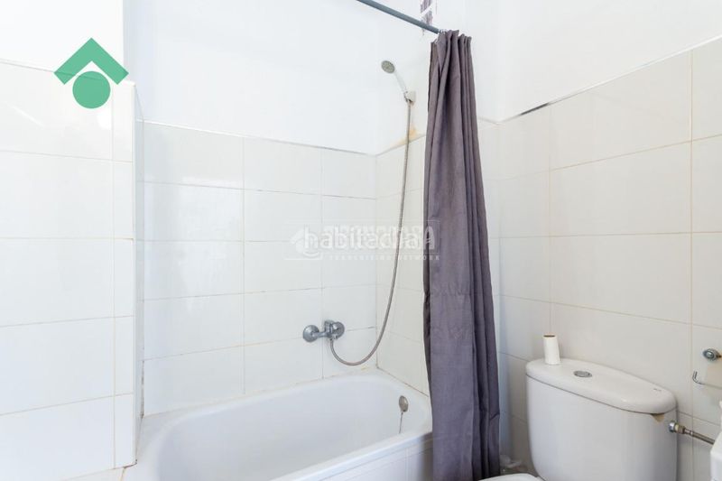 Foto 3572b10d-bf3d-4f49-9a69-0dab38860716. Pis a Centro Nerja