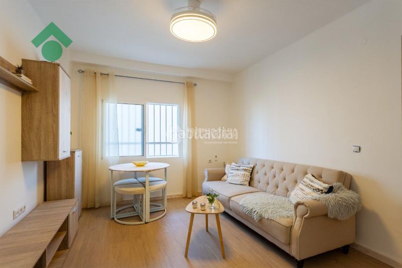 Foto c5945dce-2a8f-47e1-b95a-5332d9b639f7. Flat in Centro Nerja