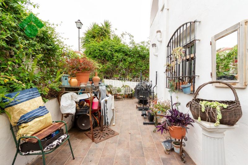 Foto 7809cc73-ee0b-4c78-92f3-978a92448c68. Casa aparellada amb aparcament a Capistrano Nerja