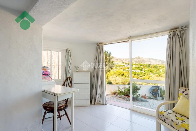 Foto 090c1848-cb49-45ec-8d2e-b62945be14f0. Casa  en venta en Burriana Nerja