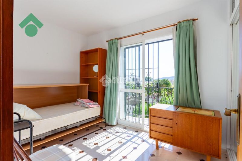 Foto 133099d1-b70a-4912-ac60-40b2c95ba840. Casa  en venta en Burriana Nerja