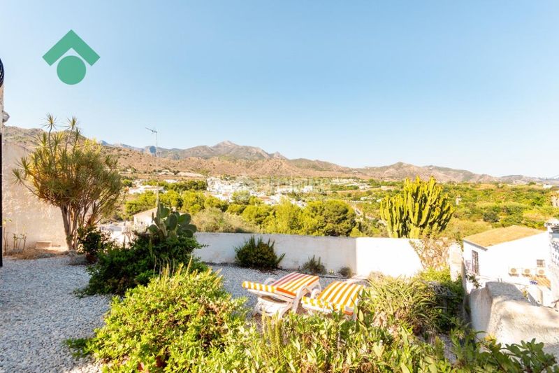 Foto 175e020d-fd29-4dd4-b876-3ee9cfe30b8f. Casa  en venta en Burriana Nerja