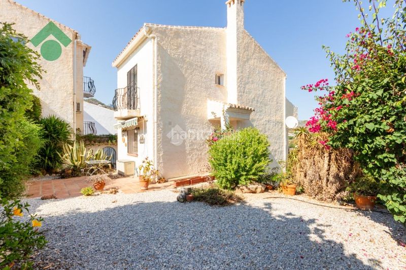 Foto dc85fa54-332a-4af1-8a2b-52b25f163aa0. Casa  en venta en Burriana Nerja