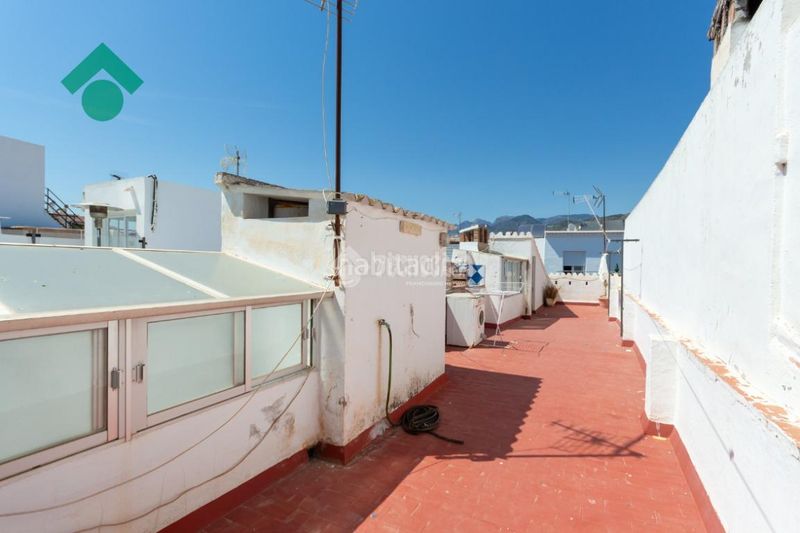 Foto 69522310-9c76-4b2d-82fa-370a661eb379. Casa aparellada amb calefacció a Centro Nerja