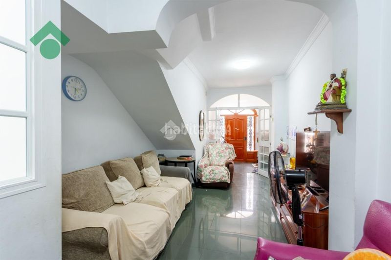 Foto a7bae9f1-736c-4099-91ad-60839eb9d732. Casa aparellada amb calefacció a Centro Nerja