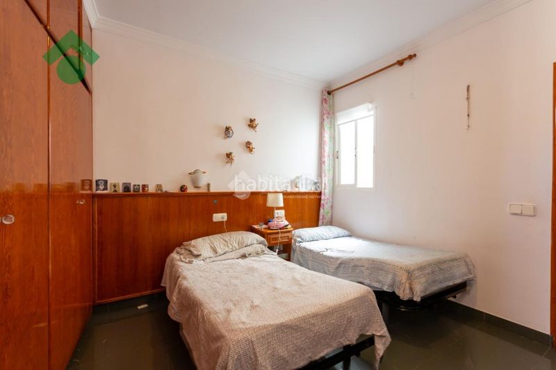 Foto d16c2aa2-9b7a-4966-98ad-b519ef889637. Casa aparellada amb calefacció a Centro Nerja