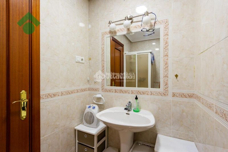 Foto 0623e83b-8ce7-4b8b-97bd-7e58a86e7b75. Casa aparellada a Chaparil - Torrecilla - Punta Lara Nerja