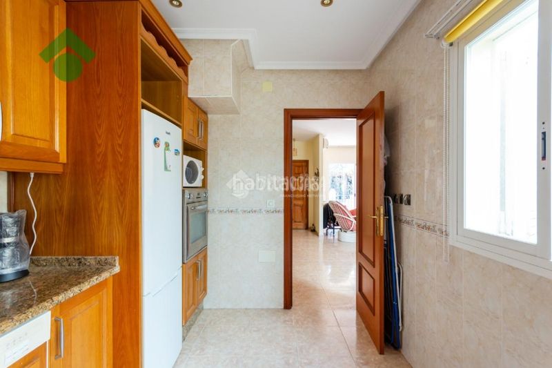 Foto 15b1801b-e111-4f07-85d3-cef2f576e1c2. Casa aparellada a Chaparil - Torrecilla - Punta Lara Nerja