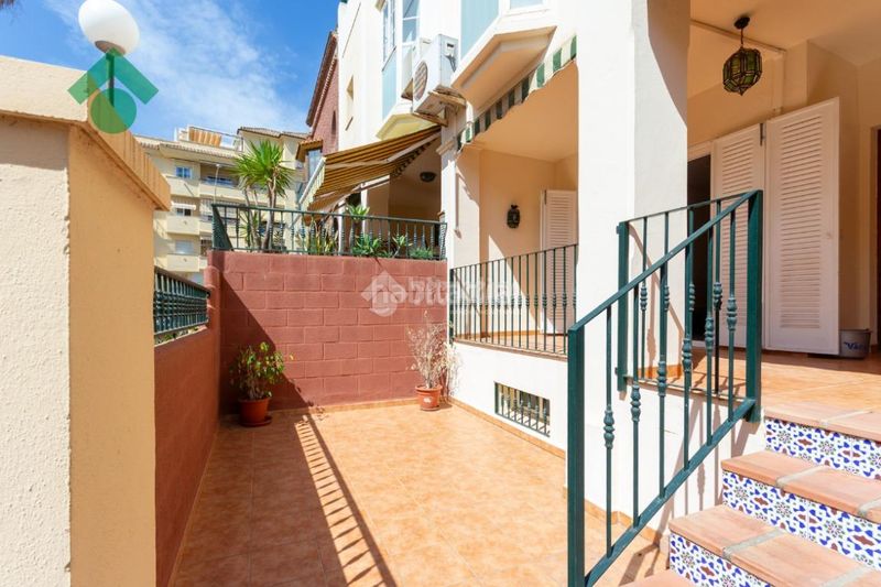Foto 1cbb01f8-bd41-4f7f-be8b-a8d250e21bd3. Casa aparellada a Chaparil - Torrecilla - Punta Lara Nerja