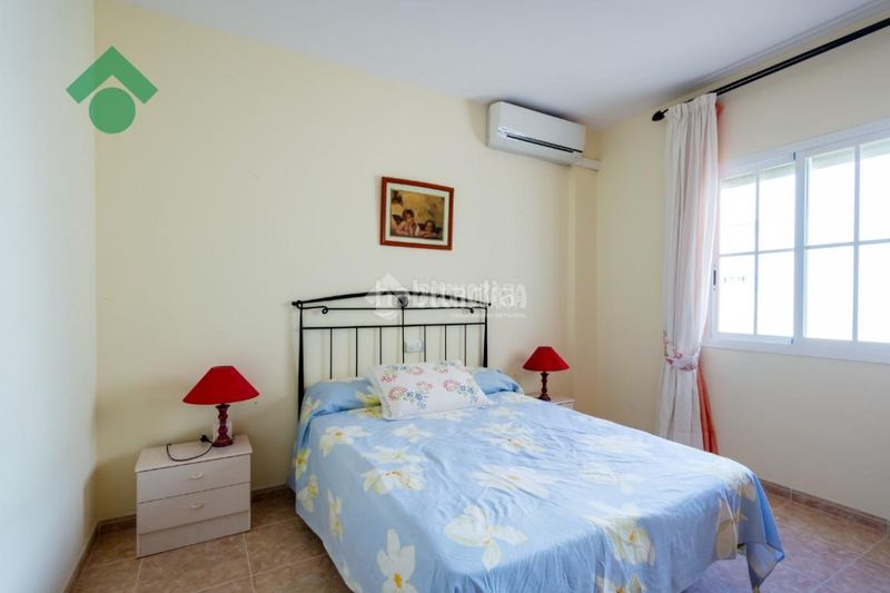 Foto 3b5888da-c327-46ac-be40-fce2bc7ff48c. Casa aparellada a Chaparil - Torrecilla - Punta Lara Nerja