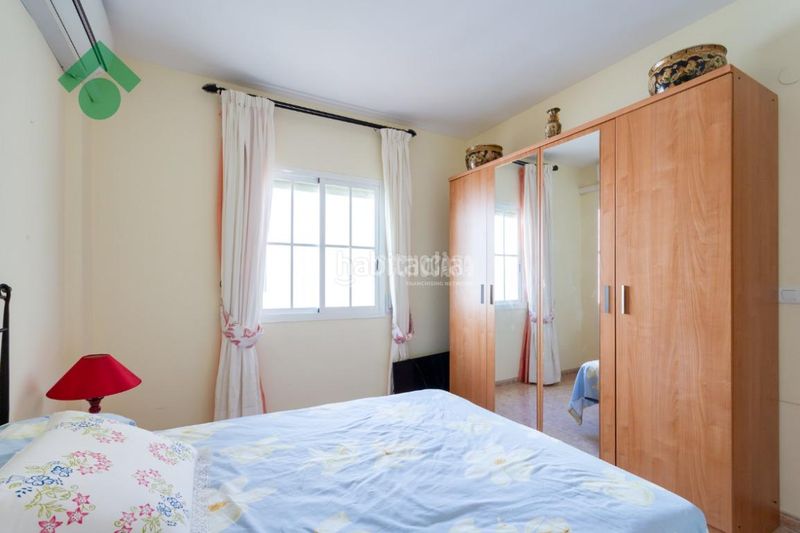 Foto 6cd8a7a8-22ac-43e5-b610-5a463123d246. Casa aparellada a Chaparil - Torrecilla - Punta Lara Nerja