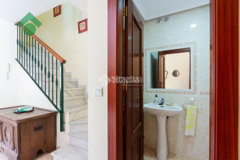 Foto d60c0d3a-8c61-451d-97a0-7480dd43c5d3. Casa aparellada a Chaparil - Torrecilla - Punta Lara Nerja