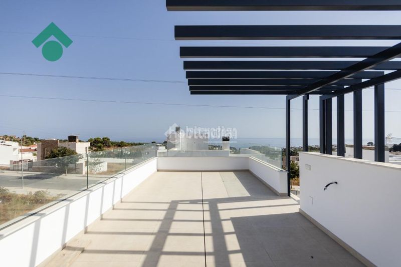 Foto 849915c1-5b0c-4b82-94f7-c52a81326a55. Casa aparellada a Capistrano Nerja