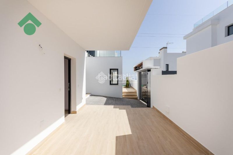 Foto 879c89b3-44cd-4235-9da9-5f009966636e. Casa aparellada a Capistrano Nerja