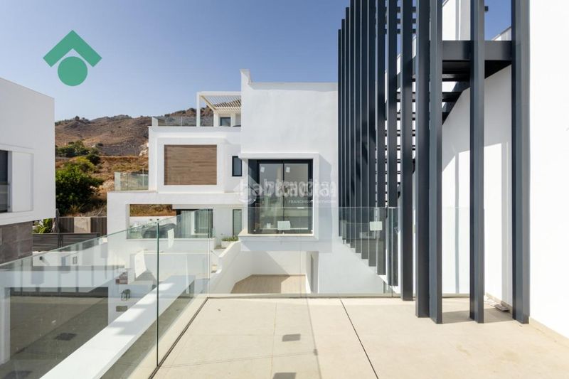 Foto 907712aa-9089-4a33-a95a-3a4531061b2f. Casa aparellada a Capistrano Nerja