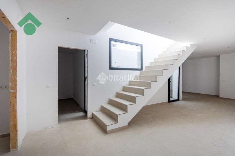 Foto ea1308fb-48ab-4403-b6e8-757c3938be04. Casa aparellada a Capistrano Nerja