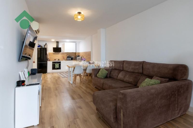 Foto 66a8c3eb-698e-4b88-9d77-a3bfa7acb555. Piso  en venta en Centro Nerja