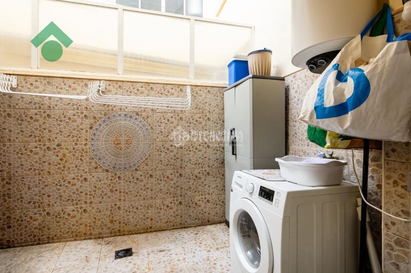 Foto a3157975-66c2-415b-83c5-b35f981bc566. Piso  en venta en Centro Nerja