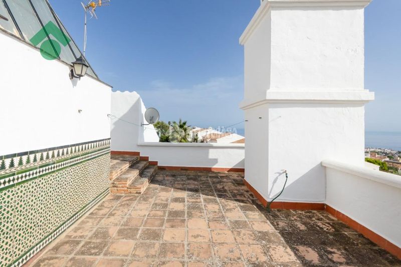 Foto 6df4e75a-e1e1-46c1-ab4d-66e9b99de38e. Casa aparellada a Capistrano Nerja