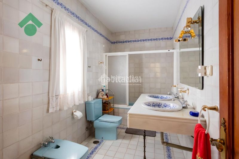 Foto d2accf61-2abd-4b39-b153-0b519447c70c. Casa aparellada a Capistrano Nerja