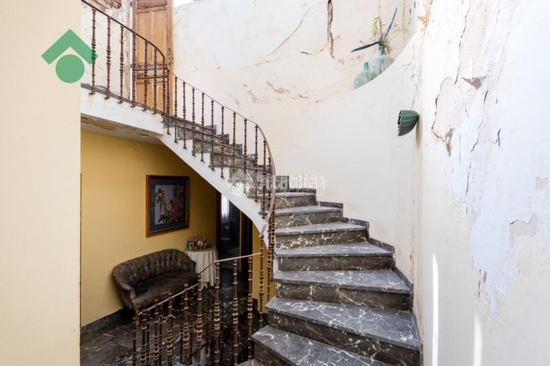 Foto f5fdbcc0-fa15-467d-9cb2-fc2d0bb1c13d. Casa aparellada a Capistrano Nerja