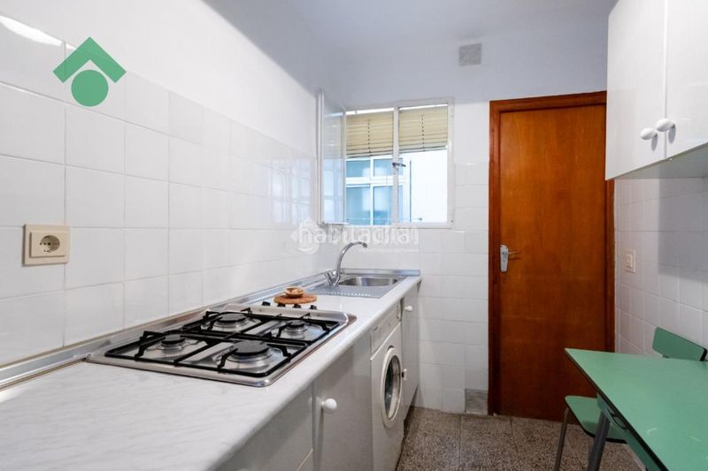Foto e7be0736-f12f-4391-b26b-44970f5a6549. Pis a Centro Nerja