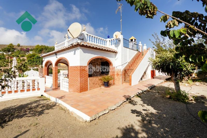 Foto 47cc2055-3601-426b-8bbe-e3e3562ff688. Masia amb piscina a Avda Pescia - Ctra de Frigiliana Nerja
