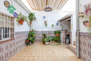 Towny house in Centro. Casa en venta en nerja