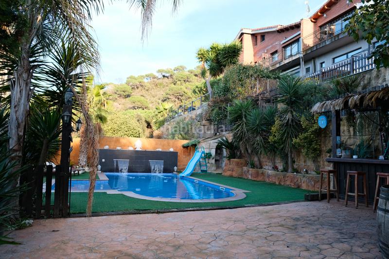 Foto 0bb42b97-70ef-4075-bb0c-01f4bd3b8aad. Casa con camino parcheggio piscina in Vilanova del Vallès