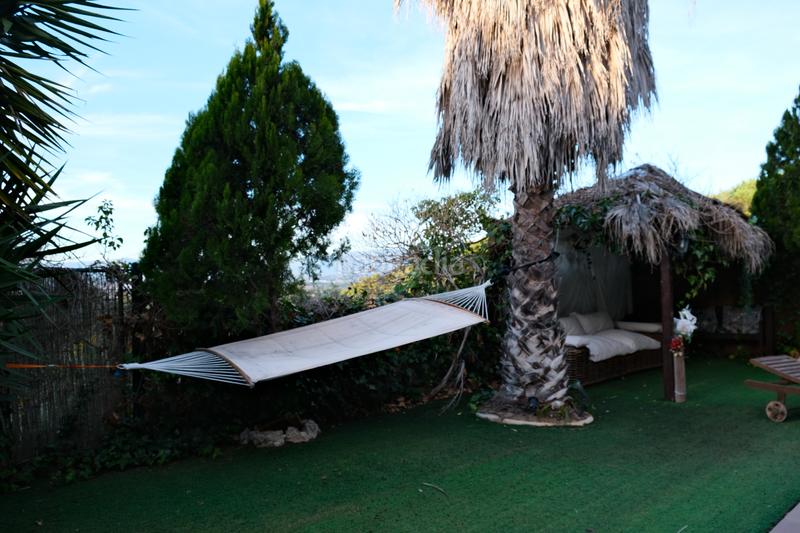 Foto 3046ebb3-0e0e-4fc2-b12a-e35aa477fcc1. Casa con camino parcheggio piscina in Vilanova del Vallès