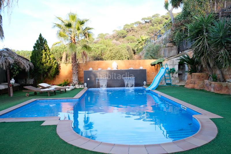 Foto c7660297-430a-47a0-a44f-8f9d5e64d949. Casa con camino parcheggio piscina in Vilanova del Vallès