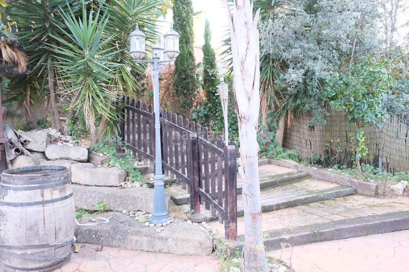 Foto eab24070-8ac0-44d4-beb3-d7b01f02a13c. Casa con camino parcheggio piscina in Vilanova del Vallès