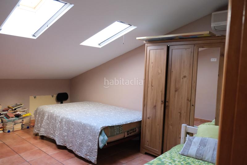 Foto f0b34b79-a4bc-4e50-9cd0-433085c76a1d. Casa con camino parcheggio piscina in Vilanova del Vallès