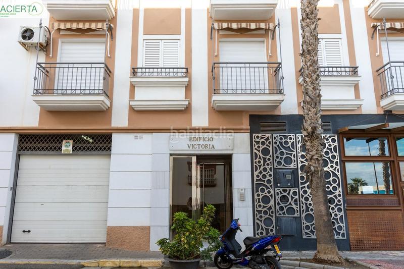 Foto 466bbb23-8f34-4926-9348-e5c2bc24ff6c. Flat with parking in Centro Salobreña