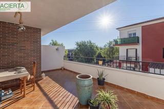 Appartement  Calle de venezuela. Tu nuevo hogar en las gabias junto al metro  prácticamente a est