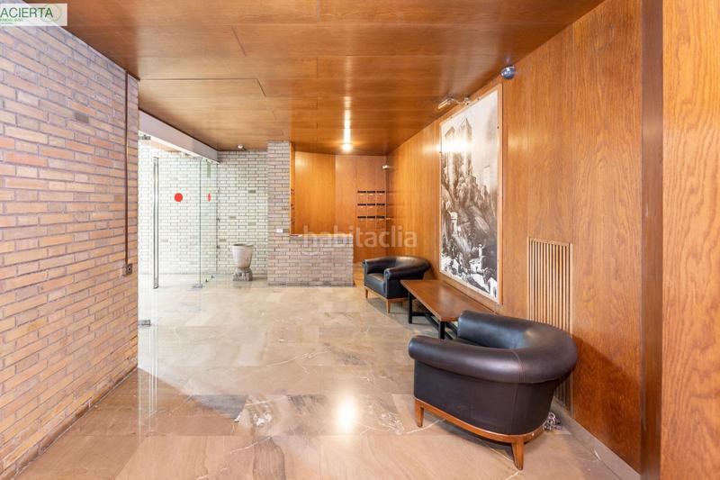 Foto d2c243a7-65da-4ba2-9ef6-c6f304dec746. Oficina a San Matías - Realejo Granada