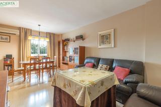 Casa adossada a Maracena. Casa en venta en maracena, granada  lista para entrar a vivir