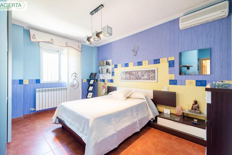 Foto 0f8ec7f1-d65c-4d1a-8684-c2fb7c5beb7e. Chalet  con dos viviendas espectaculares e independientes en el ventorrillo en Vegas del Genil