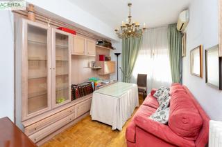 Appartement à Camino de Ronda. Oportunidad en arabial! piso amplio con 4 dormitorios y ubicació